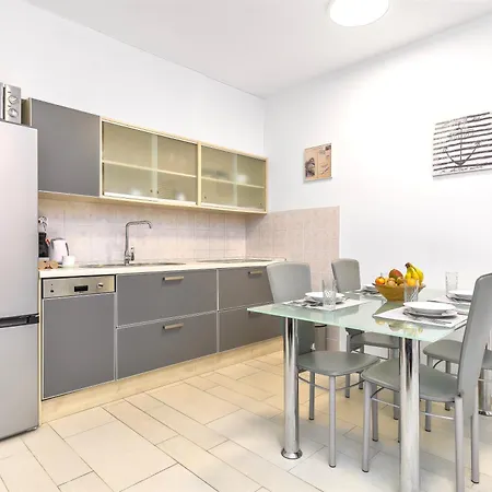 Heta I Apartman Selce